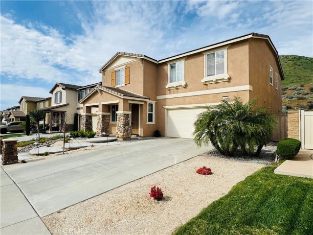 34322 Blossoms Dr, Lake Elsinore, CA 92532