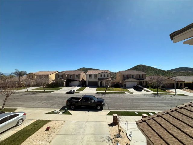 34322 Blossoms Dr, Lake Elsinore, CA 92532