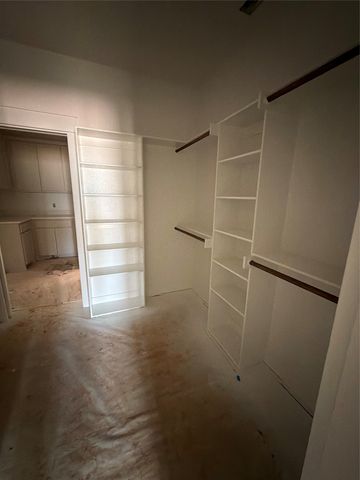 121 Graystone, Weatherford, TX 76086