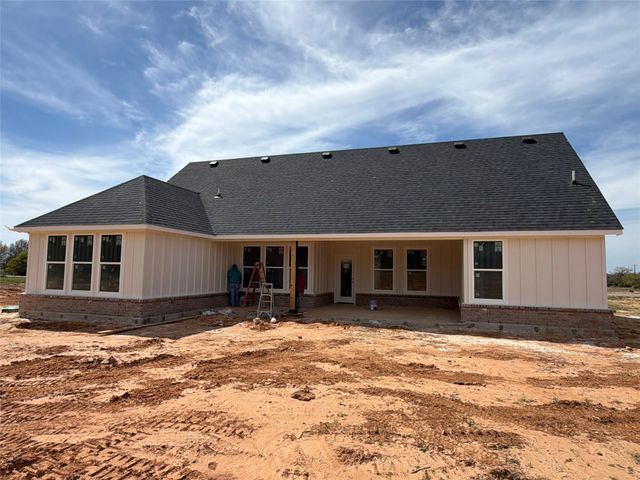 121 Graystone, Weatherford, TX 76086