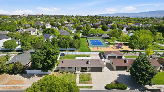 2976 W 6620 S, West Jordan, UT 84084