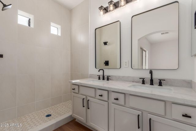 1718 W COLTER Street 111, Phoenix, AZ 85015