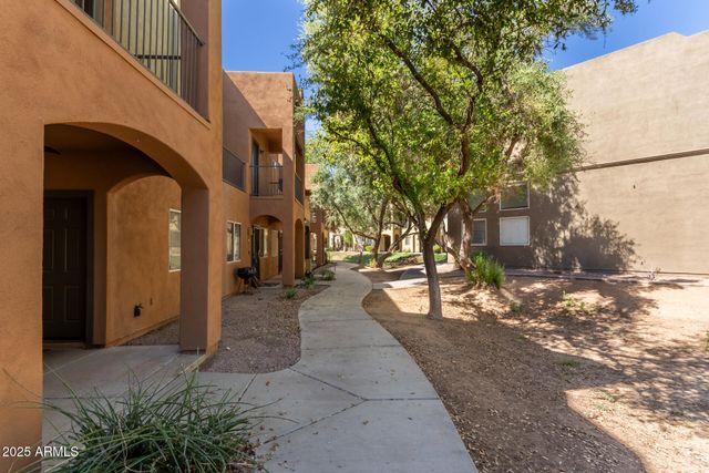 1718 W COLTER Street 111, Phoenix, AZ 85015