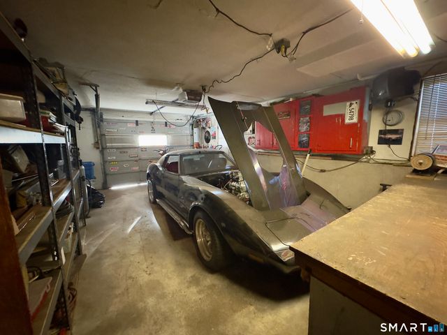 7 Blue Meadow Road, Bristol, CT 06010