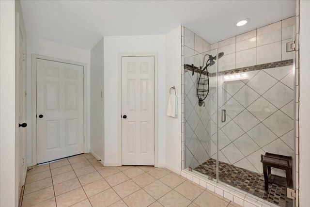 15110 Greenleaf Lane, Houston, TX 77062