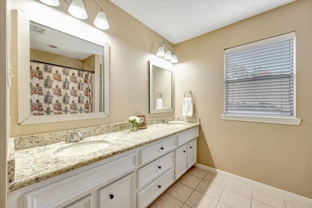 15110 Greenleaf Lane, Houston, TX 77062