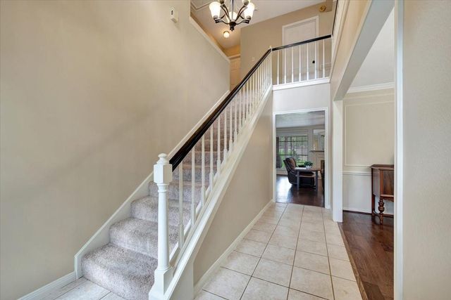 15110 Greenleaf Lane, Houston, TX 77062