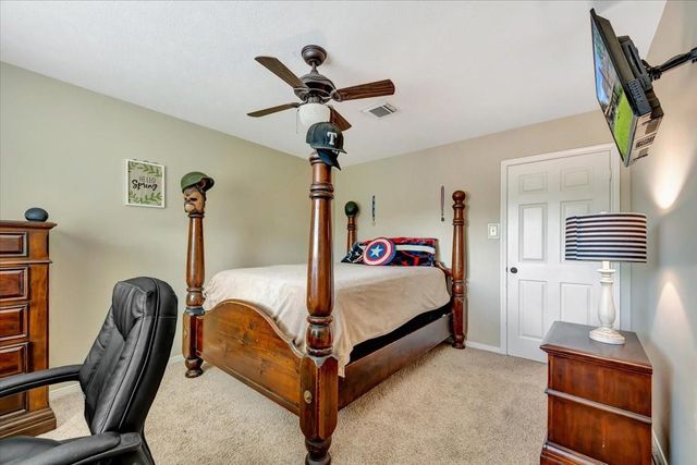 15110 Greenleaf Lane, Houston, TX 77062