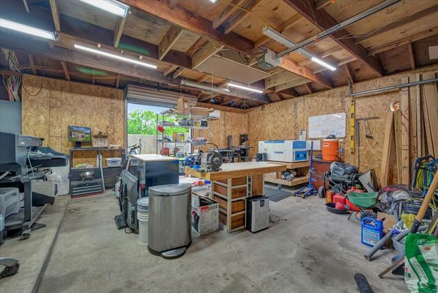 15110 Greenleaf Lane, Houston, TX 77062