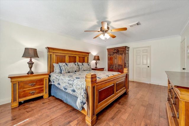 15110 Greenleaf Lane, Houston, TX 77062