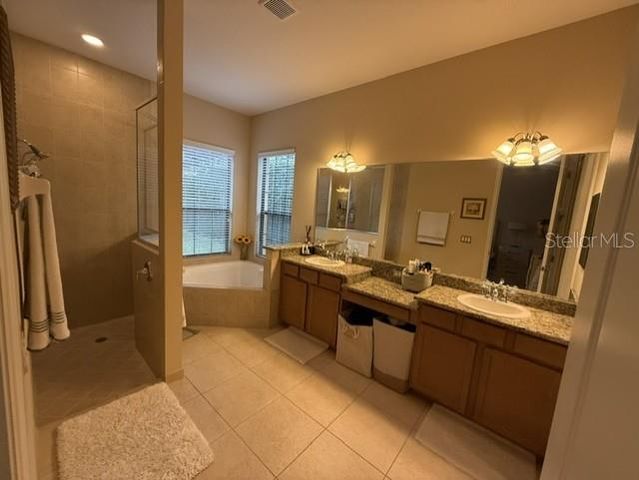 8427 PRESTBURY DRIVE, Orlando, FL 32832