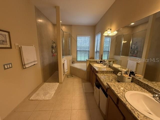 8427 PRESTBURY DRIVE, Orlando, FL 32832