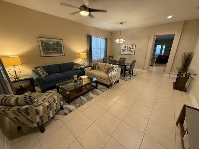 8427 PRESTBURY DRIVE, Orlando, FL 32832