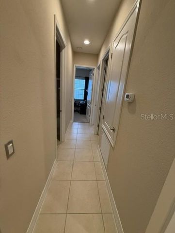 8427 PRESTBURY DRIVE, Orlando, FL 32832