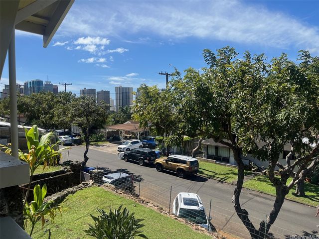 1691 Kamamalu Avenue, Honolulu, HI 96813