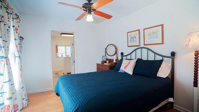 3635 Bayshore Drive, Bacliff, TX 77518