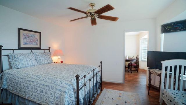 3635 Bayshore Drive, Bacliff, TX 77518