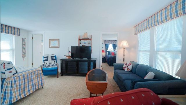 3635 Bayshore Drive, Bacliff, TX 77518