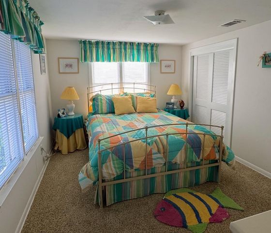 3635 Bayshore Drive, Bacliff, TX 77518