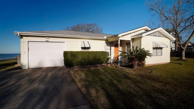 3635 Bayshore Drive, Bacliff, TX 77518