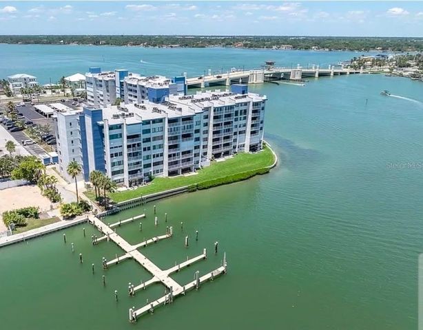 450 TREASURE ISLAND CAUSEWAY 502, Treasure Island, FL 33706