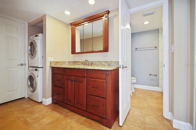 450 TREASURE ISLAND CAUSEWAY 502, Treasure Island, FL 33706