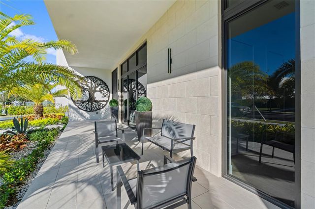 16773 S Botaniko Drive S, Weston, FL 33326