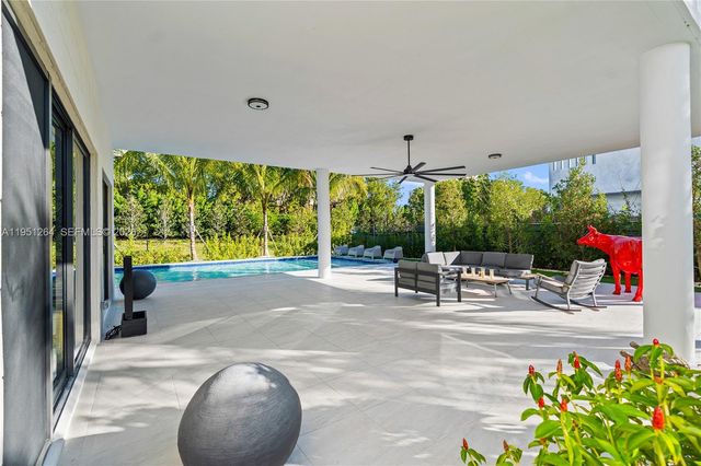 16773 S Botaniko Drive S, Weston, FL 33326