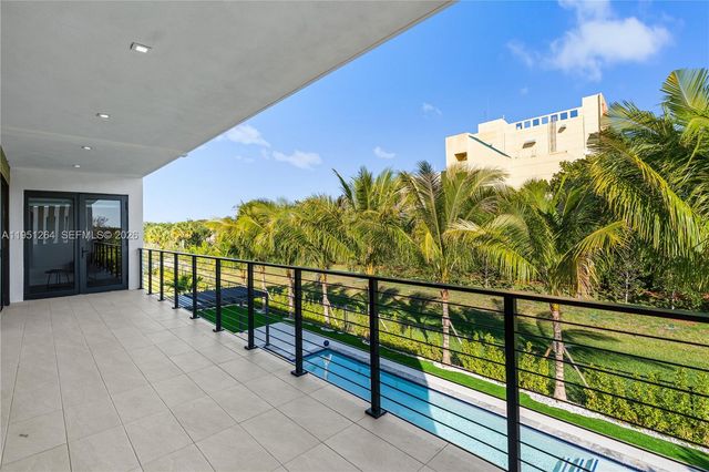 16773 S Botaniko Drive S, Weston, FL 33326