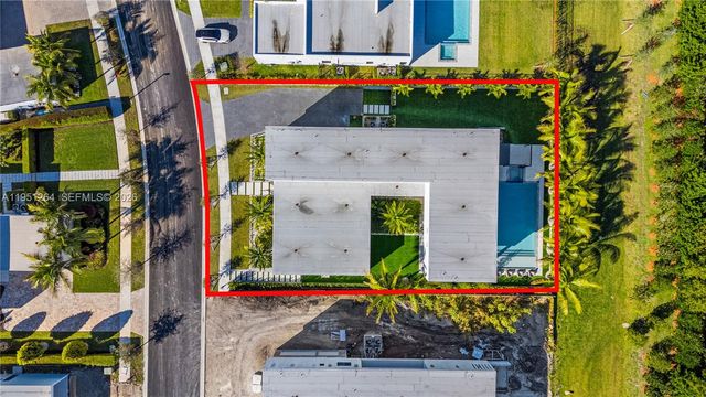 16773 S Botaniko Drive S, Weston, FL 33326