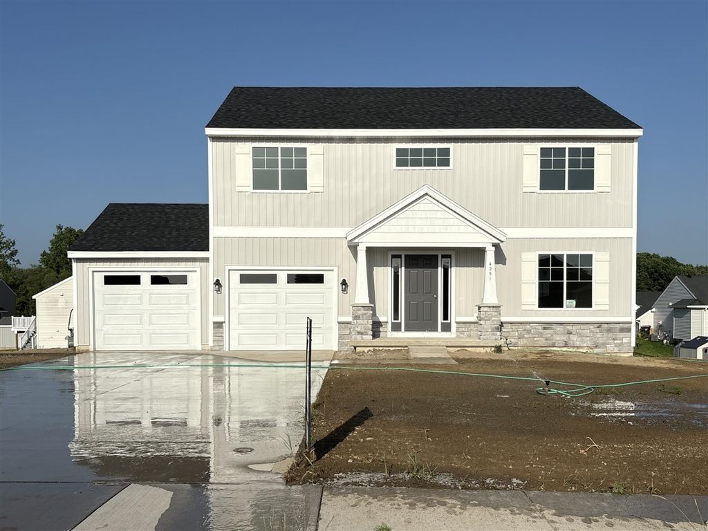 4276 Butternut Drive, Wayland, MI 49348