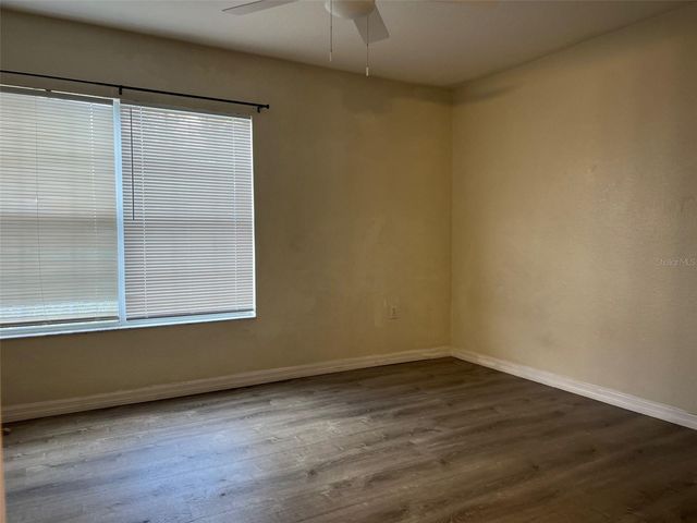 9846 LAKE CHASE ISLAND WAY, Tampa, FL 33626