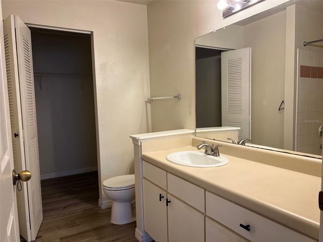 9846 LAKE CHASE ISLAND WAY, Tampa, FL 33626