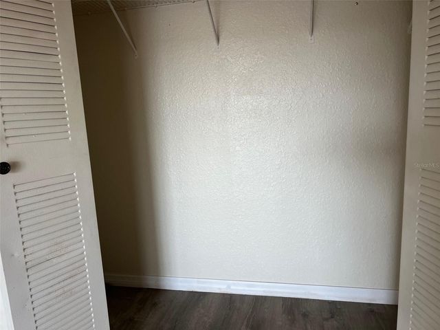 9846 LAKE CHASE ISLAND WAY, Tampa, FL 33626