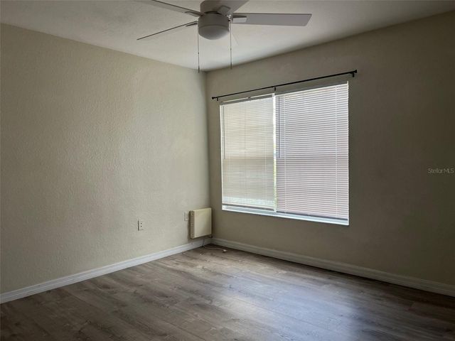 9846 LAKE CHASE ISLAND WAY, Tampa, FL 33626