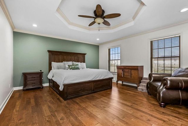 13 Skyline Drive, Adrian, MO 64720