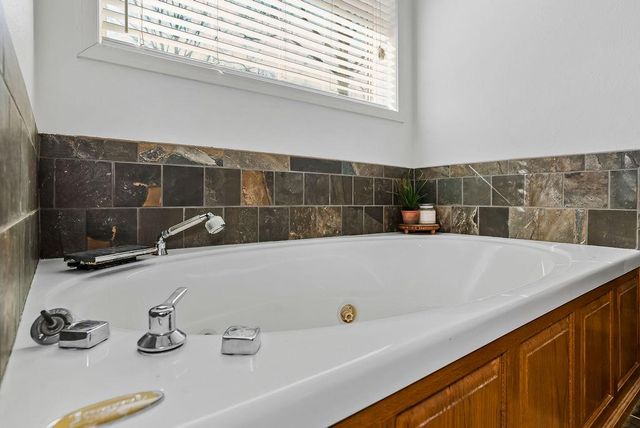 13 Skyline Drive, Adrian, MO 64720