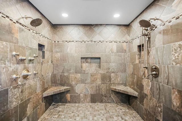 13 Skyline Drive, Adrian, MO 64720