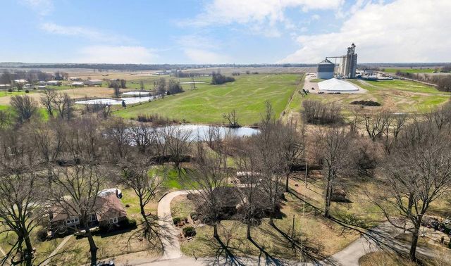 13 Skyline Drive, Adrian, MO 64720