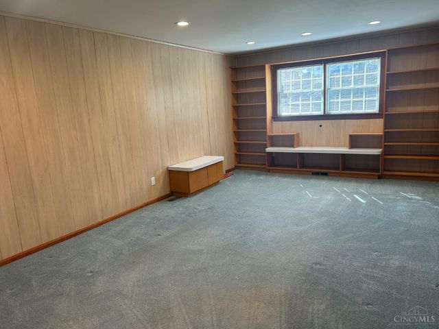 1944 Creswell Drive, Springfield Twp., OH 45240