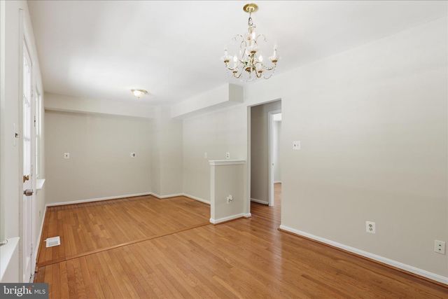 7233 BEVERLY PARK DR, Springfield, VA 22150