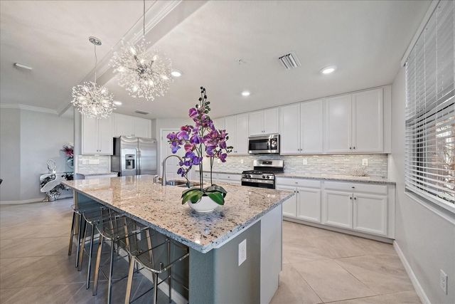 18027 GAWTHROP DRIVE 101, Bradenton, FL 34211