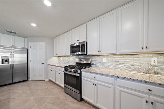 18027 GAWTHROP DRIVE 101, Bradenton, FL 34211