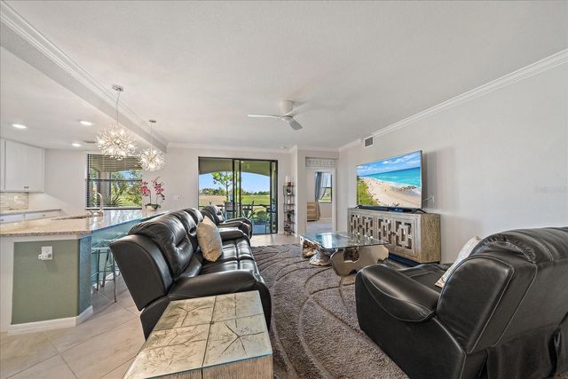 18027 GAWTHROP DRIVE 101, Bradenton, FL 34211