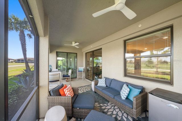 18027 GAWTHROP DRIVE 101, Bradenton, FL 34211