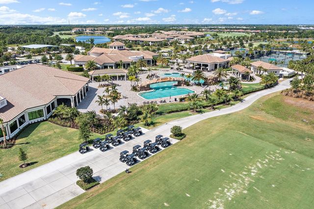 18027 GAWTHROP DRIVE 101, Bradenton, FL 34211