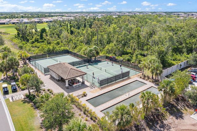 18027 GAWTHROP DRIVE 101, Bradenton, FL 34211