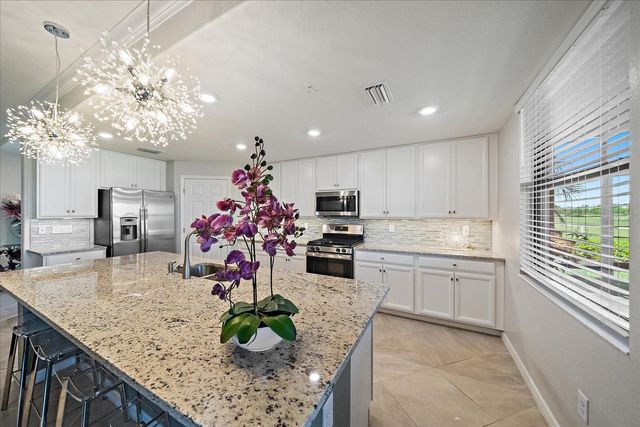 18027 GAWTHROP DRIVE 101, Bradenton, FL 34211