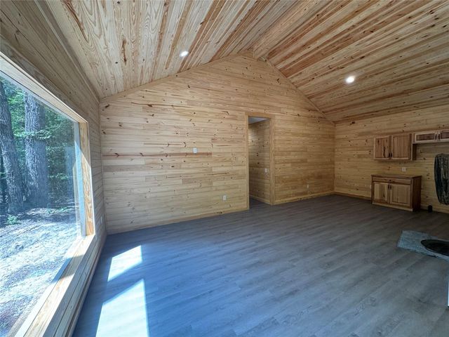 211 Dalea Lane, Brookeland, TX 75931