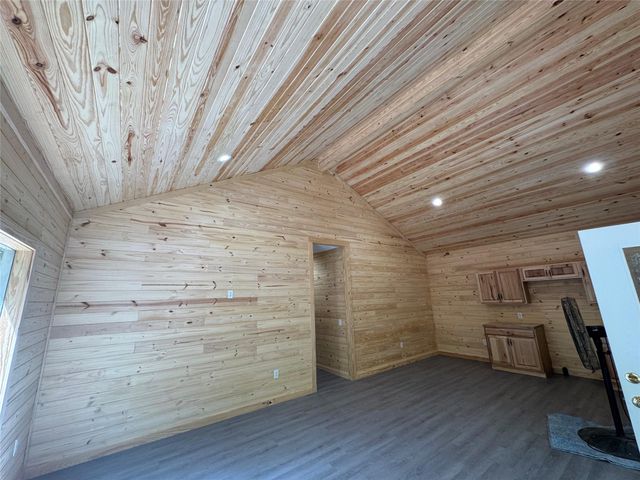 211 Dalea Lane, Brookeland, TX 75931